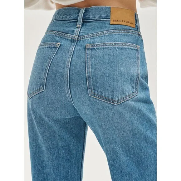 Aritzia Denim Forum The Marianne High Rise Loose Flare Long Inseam Light Wash 28 - Picture 4 of 16